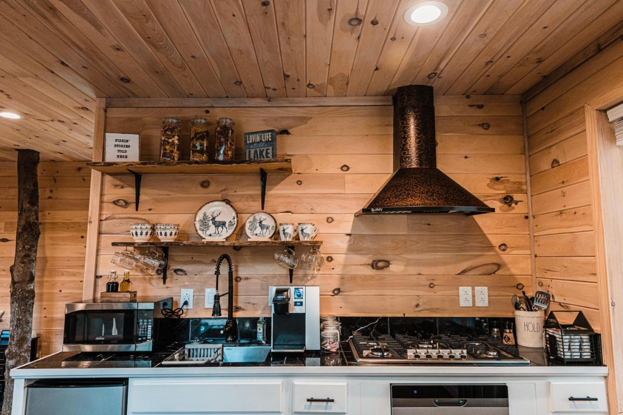 فيلا Moonlight Treehouse At Belgrade Hospitality المظهر الخارجي الصورة